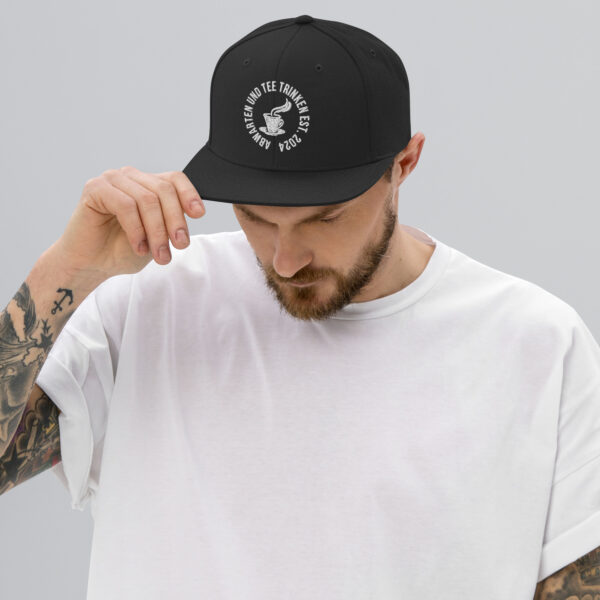 Abwarten und Tee Trinken Snapback-Cap – Bild 3