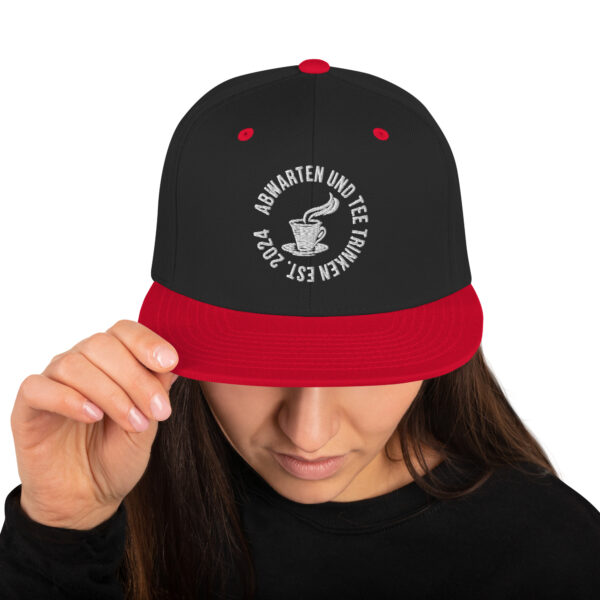Abwarten und Tee Trinken Snapback-Cap – Bild 34